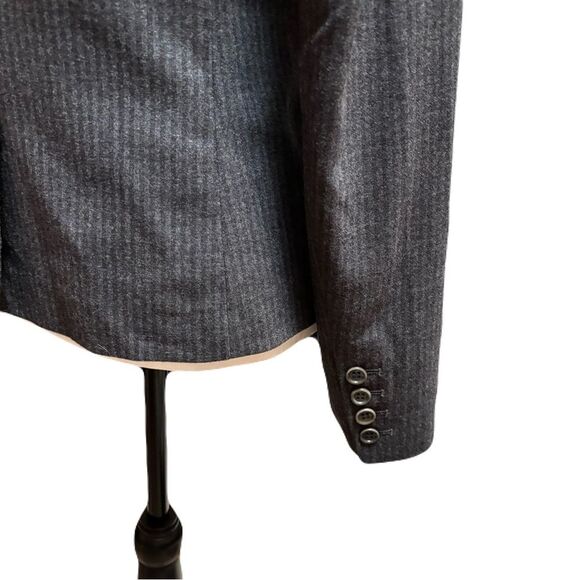 Theory Rowan’s Gray Blazer | EUC | Size 8 - Picture 5 of 8